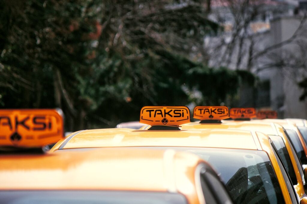 Taksi a